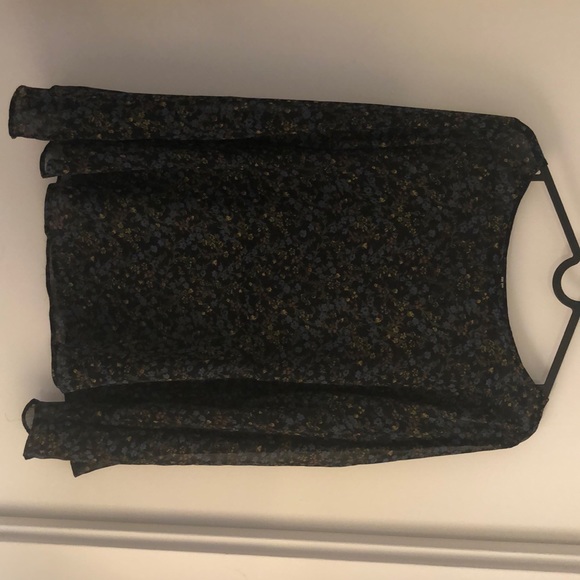 🎉UNIQLO/Black Patterned/Size: Small🎉 - Picture 3 of 6